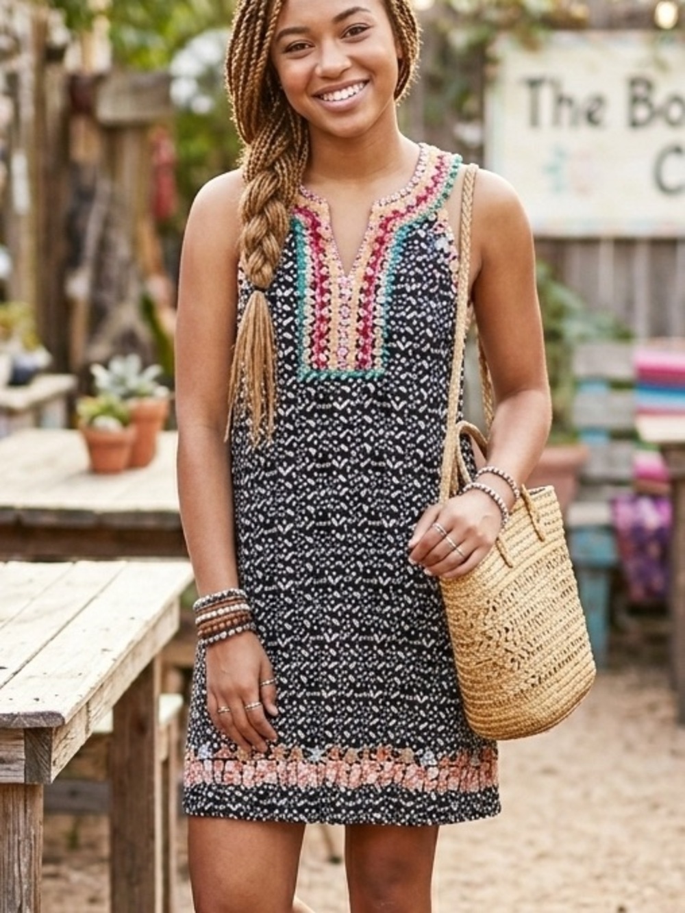 THML Dress Artsy Geometric Black Bohemian Embroidered Accented Shift Dress M